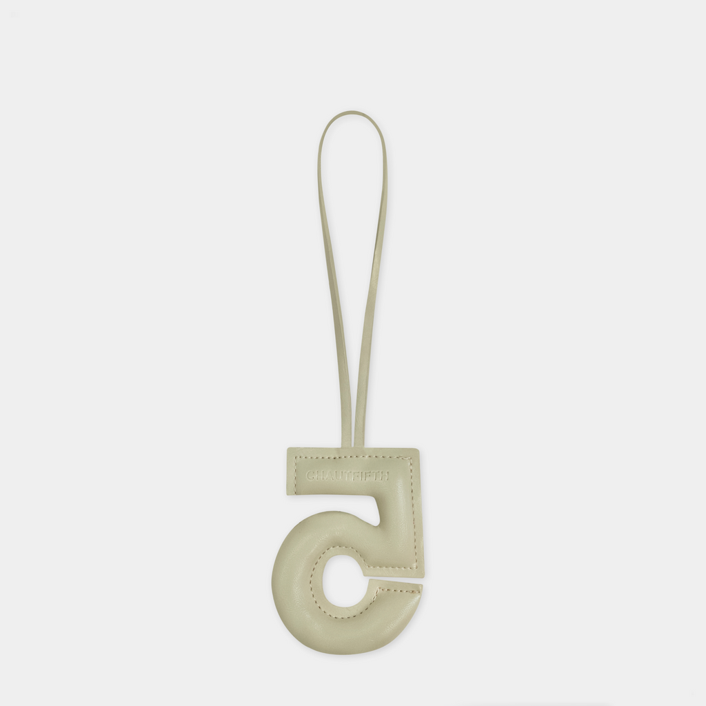 Charm REVERSE FIFTH