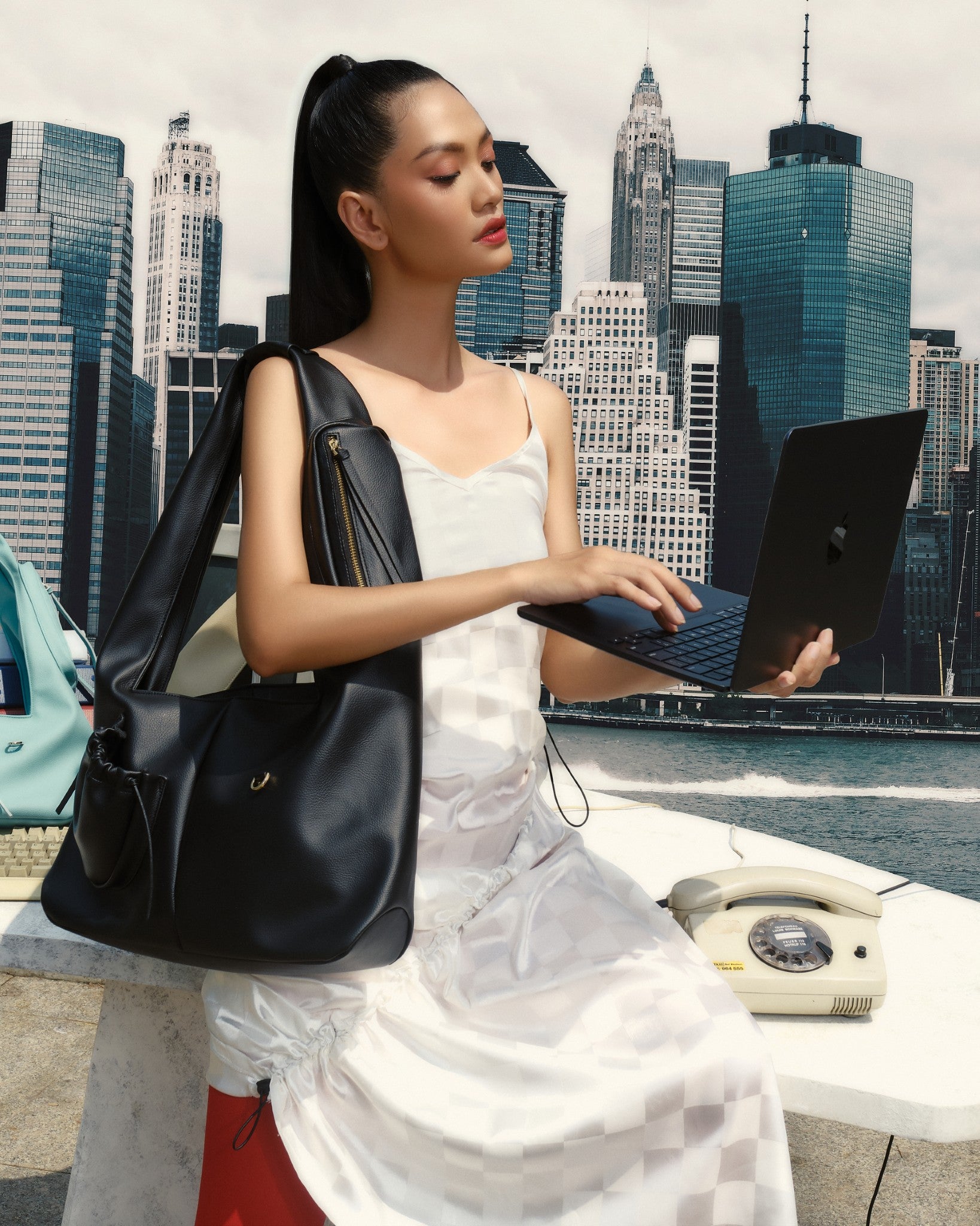 Bag C2-POCKET HOBO (L)